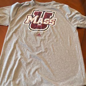 Adidas UMASS T-Shirt Medium